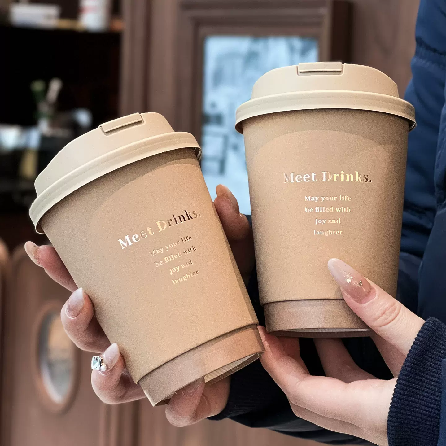 高级简约雪域色奶茶杯一次性纸杯冷热饮茶饮带盖商用外带商用