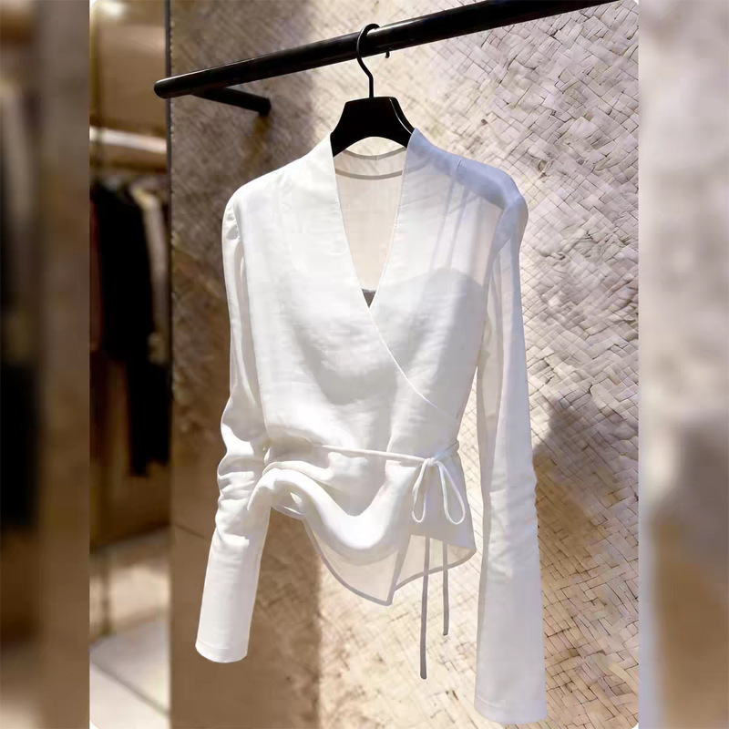 French-Style Solid Color V-Neck Long-Sleeve Sun-Protective Shirt 2026 Summer High-End Trendy Versatile Blouse for Women