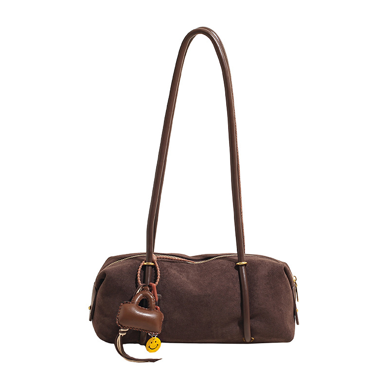 Bolsa de viaje portátil retrógrada de nicho para mujeres otoño y invierno 2025 nueva moda de cuero de seda bolsa de mochila de gran capacidad