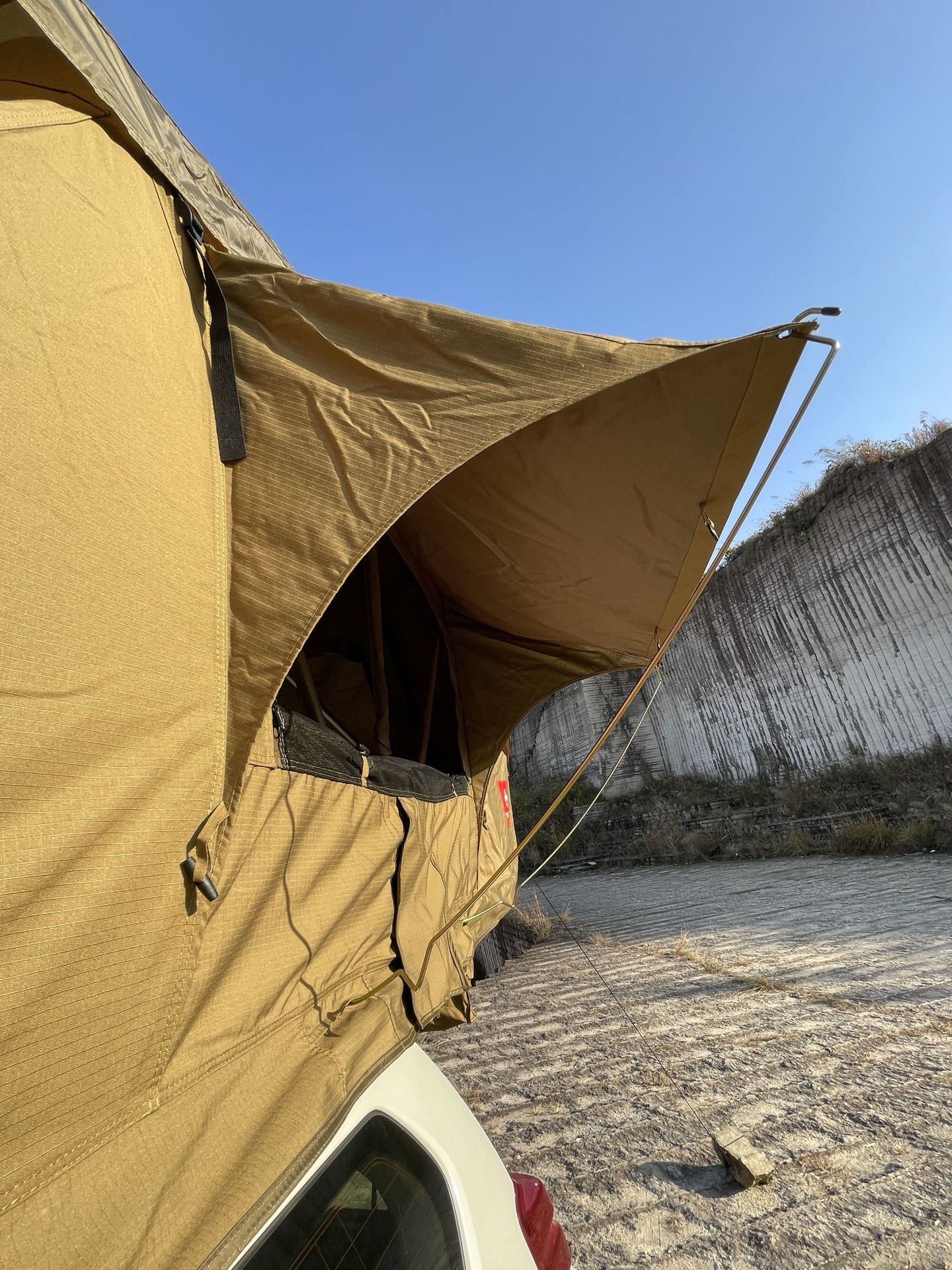 Leftover Foreign Trade Stock with Tags, Sold Out with No Restock, Outdoor Off-Road, Various Sizes, Long Car Roof Tent, Portable Car Tent