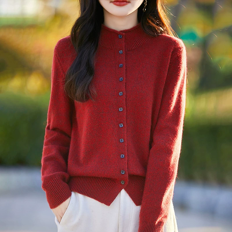 2024 осень-зима новый свободный вязаный кардиган маленький квадратная пряжка с круглым вырезом и диким стильным вязаным пальто