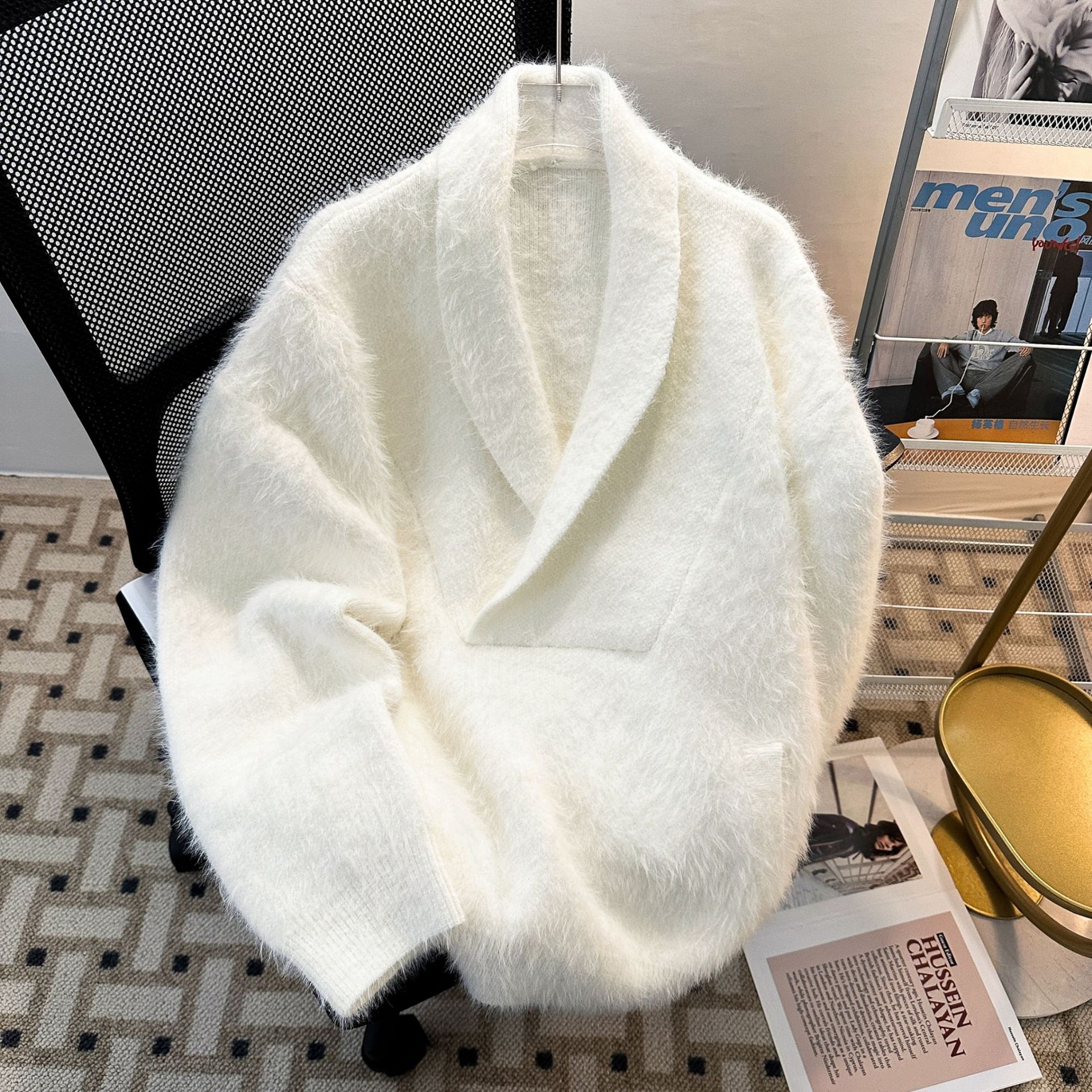 Otoño y invierno de agua suéter de camisa de camisa de punto para hombres con un cuello de diseño de traje de nicho casual estilo de moda