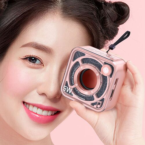Mecha small square Bluetooth speaker transparent mechanical retro style small steel cannon mini new creative gift speaker