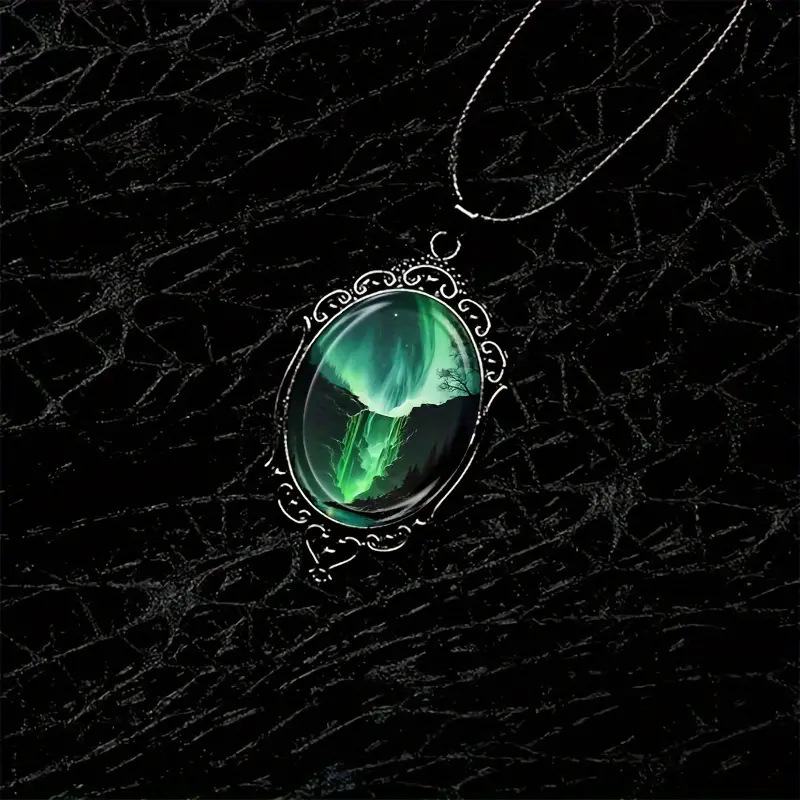 Elegant glossy pendant