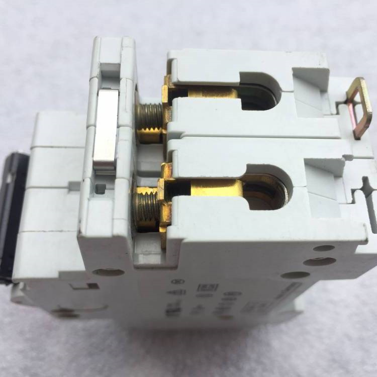 A BB空气开关 S200M-UC直流微型断路器 S201M-C50/C63空开