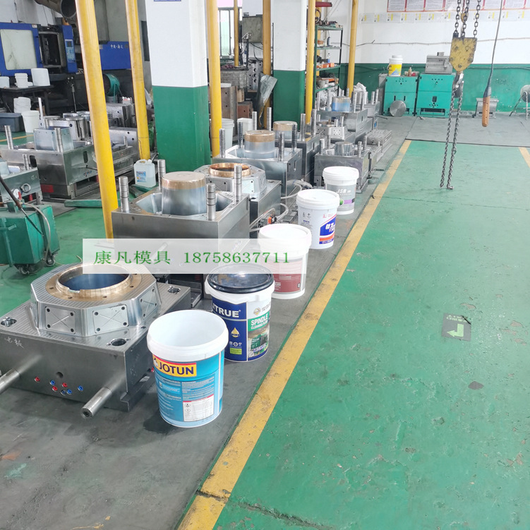 注塑模具 润滑油桶模具 油脂桶模具 机油桶模具