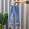 With bow, elastic
