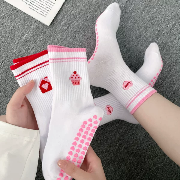 Yoga Socks for Women in Autumn and Winter Mid-Length Non-Slip Sweat-Absorbent Floor Socks Cross-Border Fitness Sports Valentine's Day Pilates Women's Socks