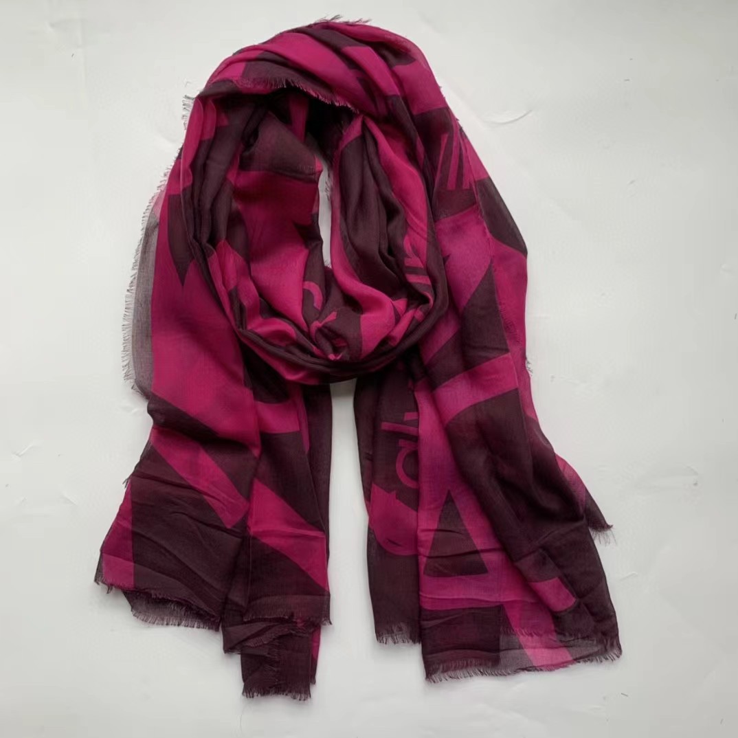 로즈 레드 로고