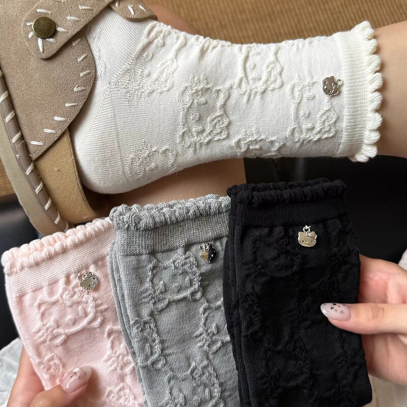 Hello Kitty Socks for Women with Lace, Slouch Socks, Cartoon Kitty Pendant, Japanese Cute Mid-Calf Socks for Spring and Autumn