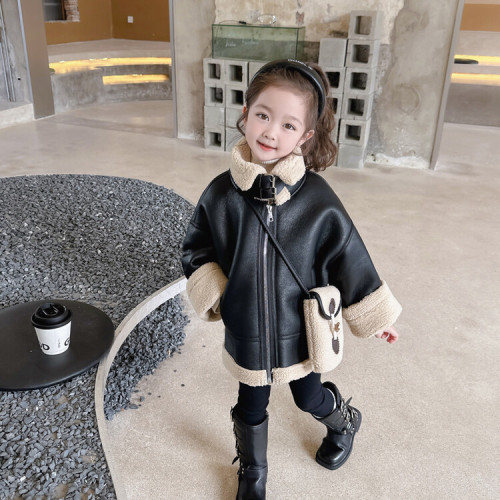 Women's New Thick Leather-Plush Coat with Matching Stylish Bag, Washable Leather, High-End Fashion Leather Jacket