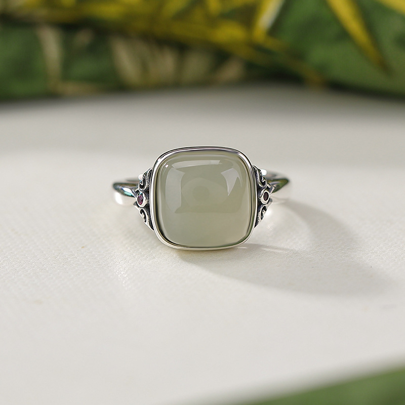 Nhẫn bạc S925 đính ngọc Hetian tự nhiên phong cách vintage mặt vuông đơn giản — một mảnh