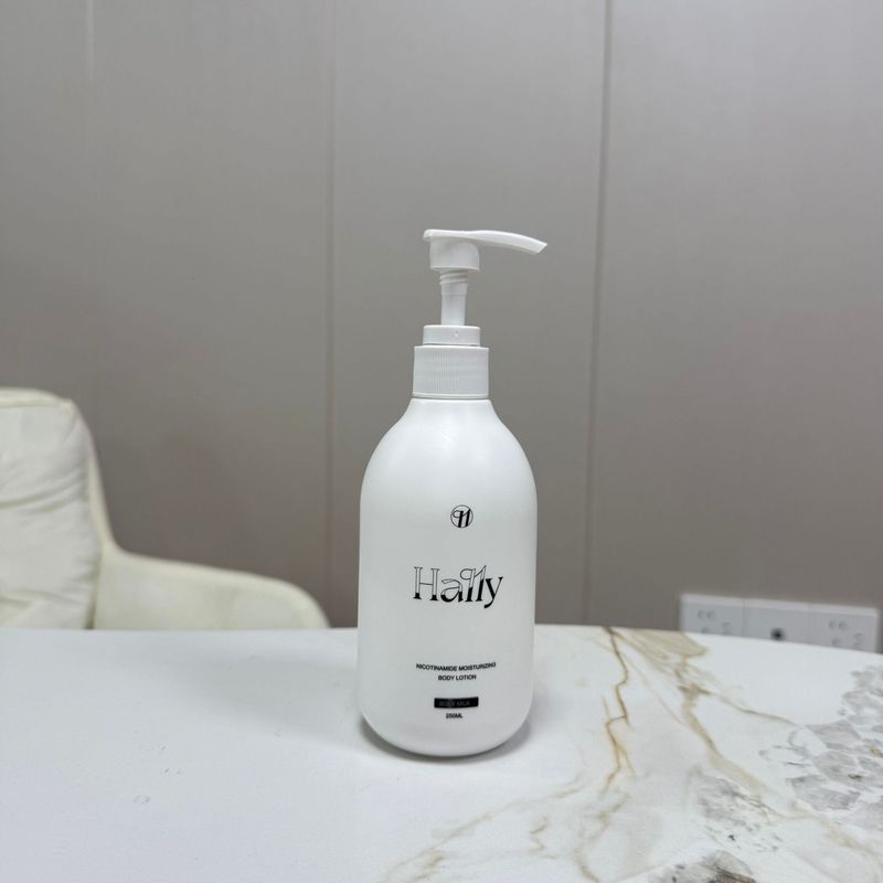 HALLY ボディローション NICOTINAMIDE MOISTURIZING BODY LOTION ボディクリーム|undefined