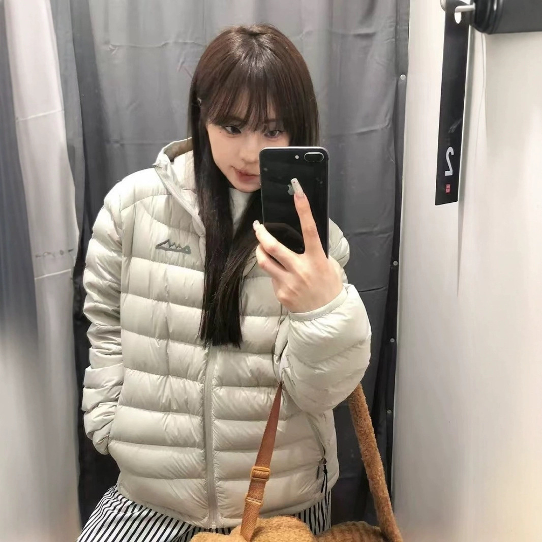 White Short Lightweight Hooded down Jacket for Women, 2026 Spring New Casual Couple's Trendy Brand Puffer Jacket