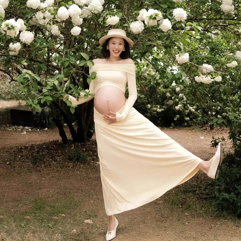 2025 Pregnant Women's Photo Clothing French Light Luxury Temperament Champagne Color Dress Photo Studio Big Belly Photo Clothes