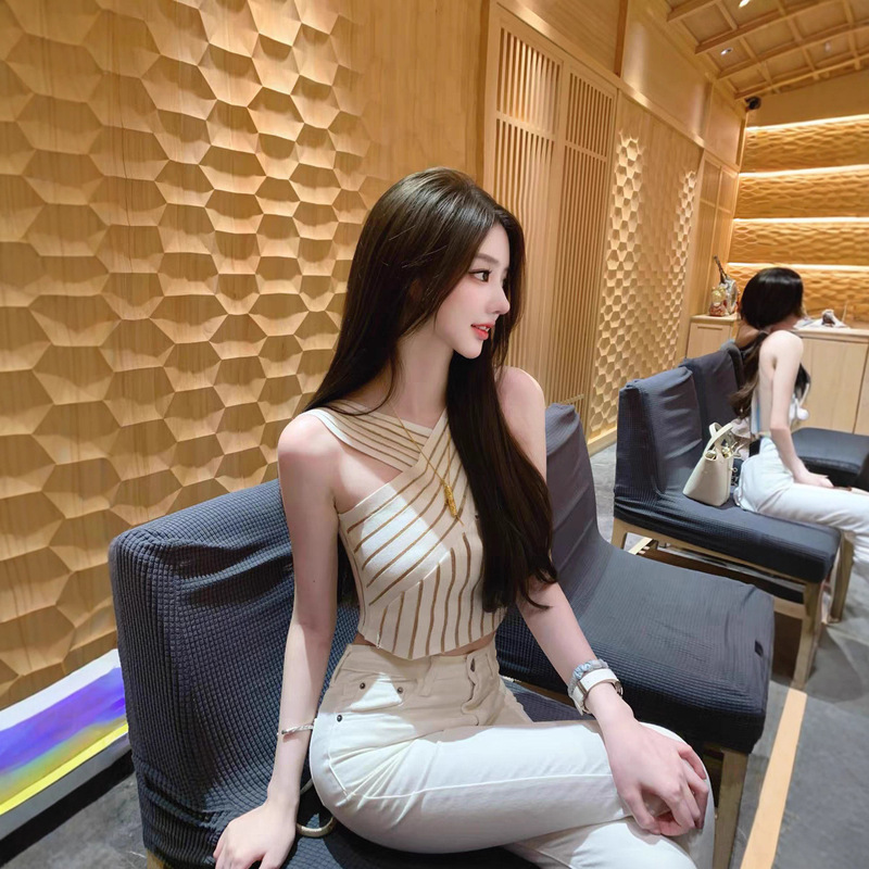 18-6771纯欲风撞色条纹挂脖背心女夏气质高级感小众别致短款上衣|undefined