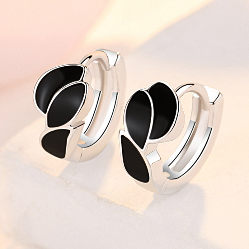 2021 Korean version of personality simple paint fashion leaf earringspicture12