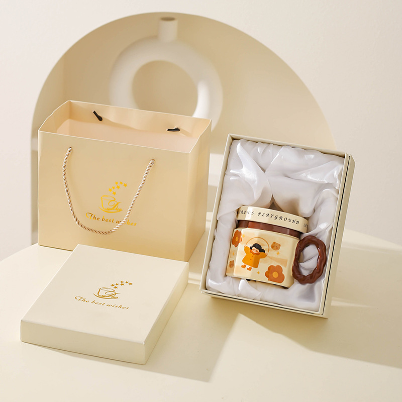 Vintage Girl Taza de cerámica regalo de mano pareja taza de agua taza de oficina de chicas taza de café