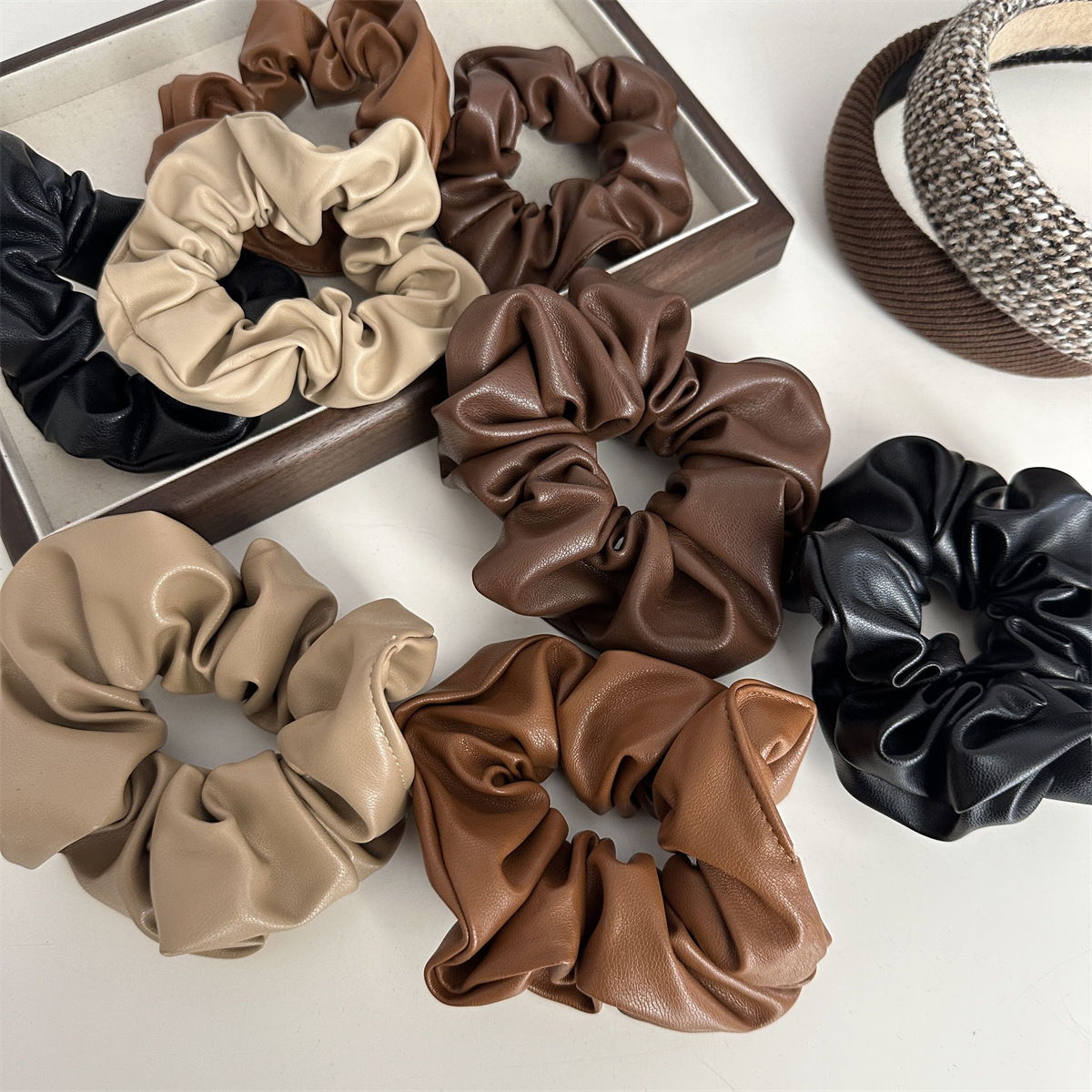 Δερμάτινο δαχτυλίδι για το παχύ έντερο υψηλής ποιότητας, μεγάλο, μικρό μέγεθος, δαχτυλίδι μαλλιών, απαλό καφέ, σειρά αλογοουρά, μαλλιά με στρογγυλή κεφαλή, αξεσουάρ μαλλιών, σχοινί, νέο_voghion.com