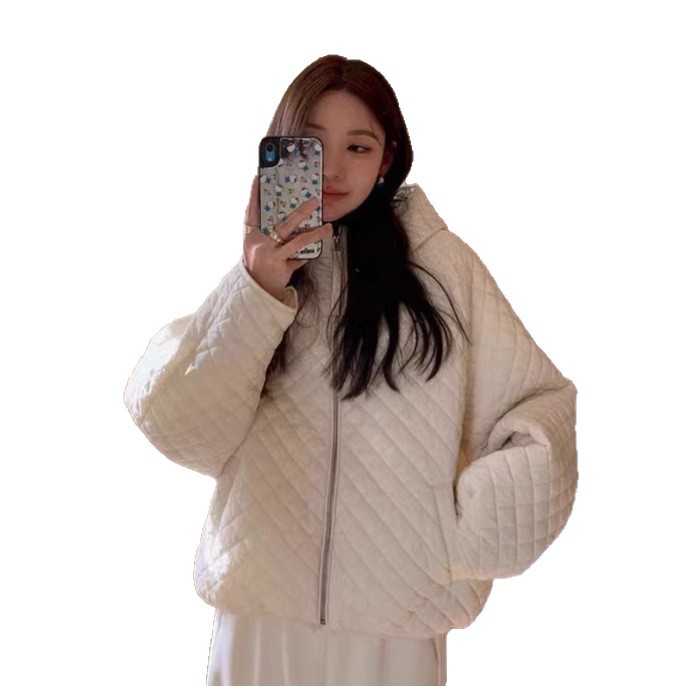 Luz y delgada chaqueta de algodón encapuchada de diamante mujer invierno 2025 nuevo estilo coreano suelto chaqueta de algodón caliente chaqueta de algodón chaqueta de moda