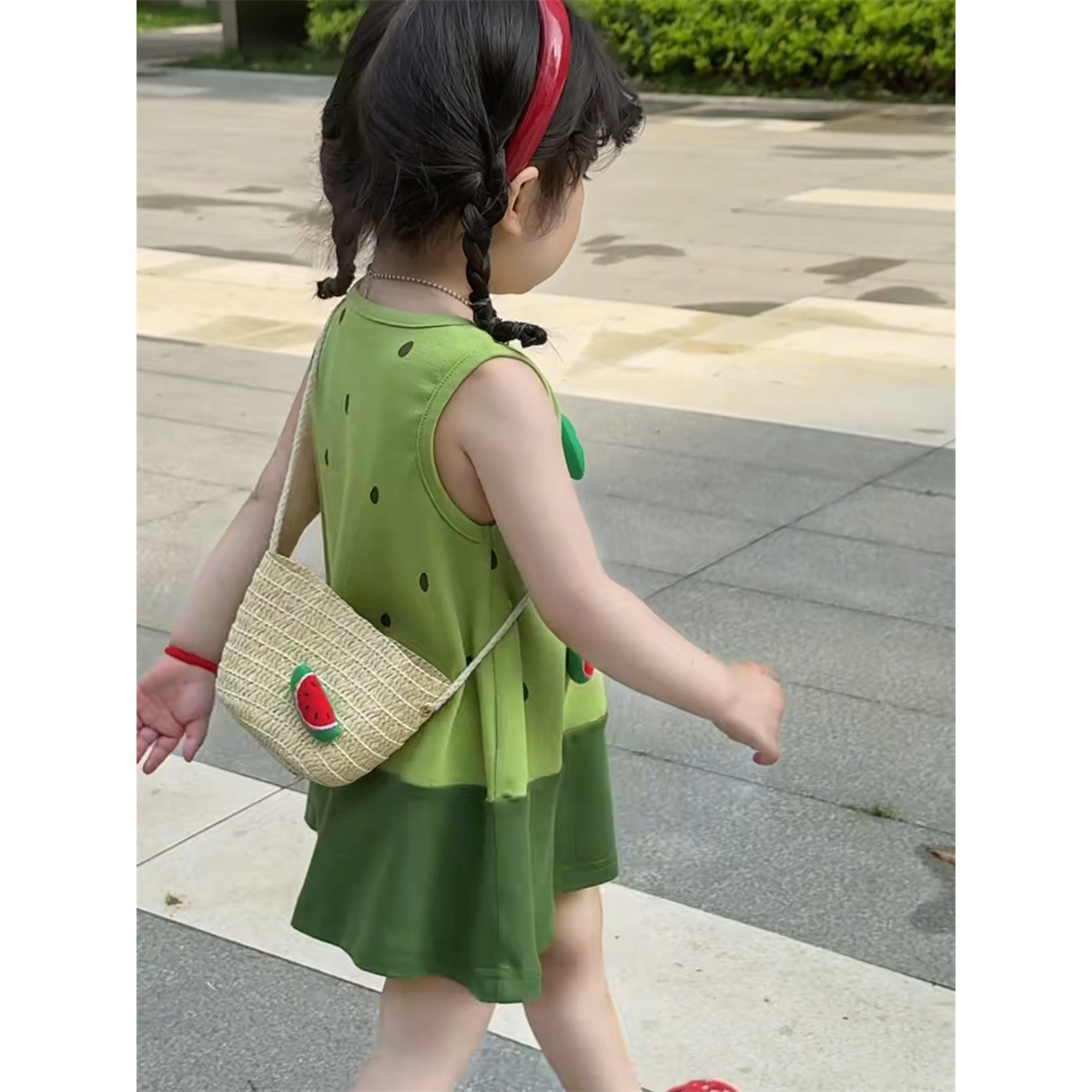 Vestido de bebé de siete niñas de limón salado verano nuevo estilo 25 verde fresco chaleco de sandía falda costura vestido de princesa tridimensional