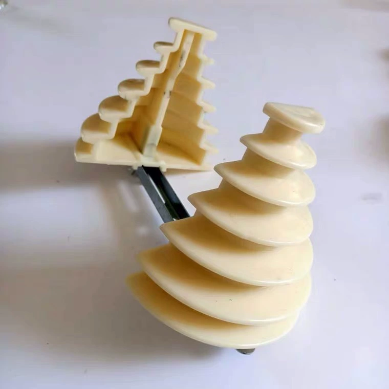 Mold, engine, universal tools set