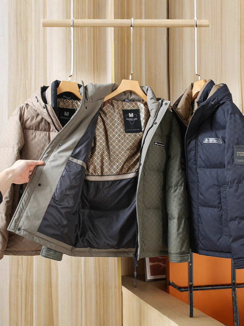 ¡Cálido y guapo!¡Esta juventud! Montaña al aire libre a prueba de viento hombre encapuchado chaqueta de pluma de invierno chaqueta de pluma