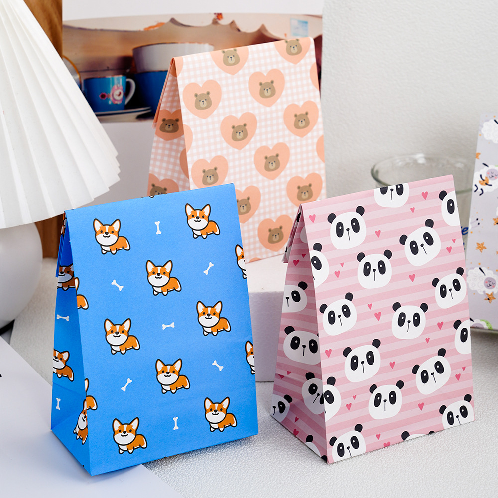 5 Types Of Cute Cartoon Small Animal Ins Style Paper Gift Bag Flat Ornament Candy Gift Gift Return Bag display picture 2