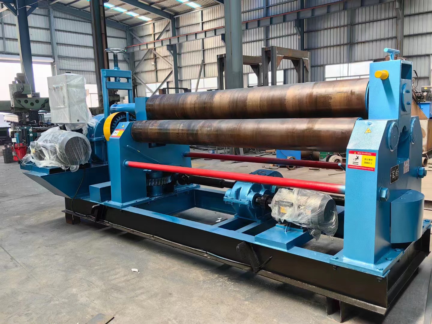 16 20 25实心机械卷板机.jpg3