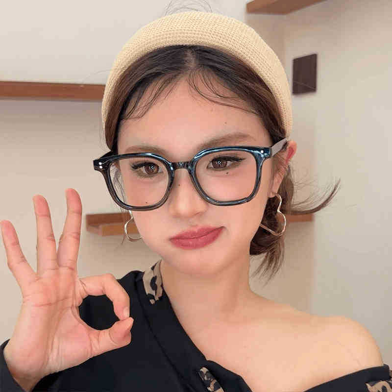 2025 nueva banda de cabello de borde ancho para mujeres de alto nivel de estilo extranjero banda de cabello de punto de moda para salir con la prensa universal toque de cabello