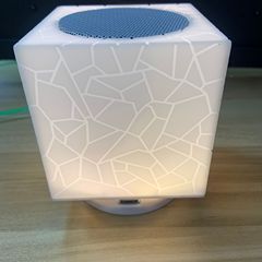 715 スクエアタッチパットライト Bluetooth スピーカークリエイティブギフトポータブル Bluetooth スピーカーカラフルな LED ライト 671