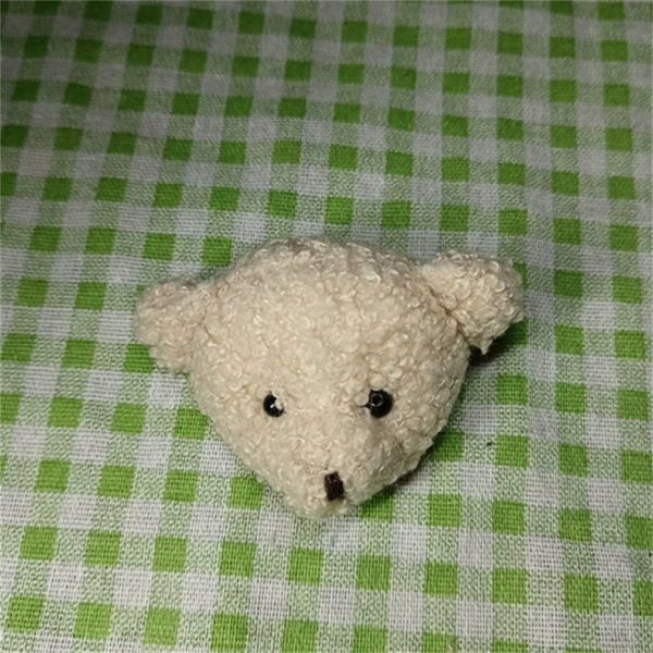 7cm apricot bear head with black mouth line