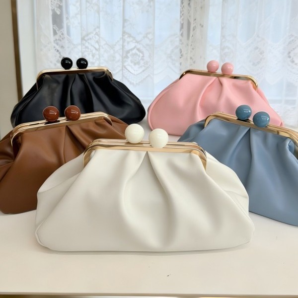 跨境外贸软皮云朵包小众圆球扣百搭通勤单肩斜挎手拿女包手拿包