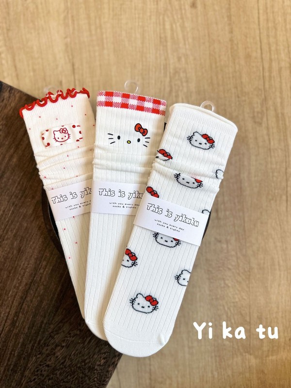 イカタブ yikatu 秋冬 ミドル丈 ルーズ口 ハローキティ ストレート ヒールレスソックス 親子用 8168|undefined