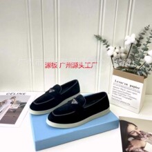 P家三角标平底英伦风旅游情侣休闲鞋乐福鞋女真皮头层牛皮春2026
