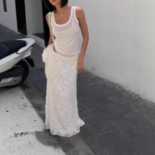 ins�W���LŮ�b2025�ļ��¿��Ըе��������r�К��|��������ȹ�Lȹ