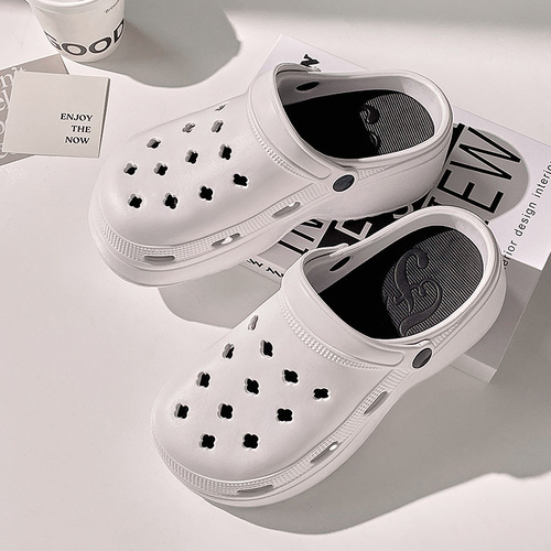 EVA Slip-on Shoes with Holes for Summer, Heel-lifted, Cap-toe, DIY Accessory, Cool Sandals for Outdoor Wear, Cute TEMU Shoes with Floral Patterns