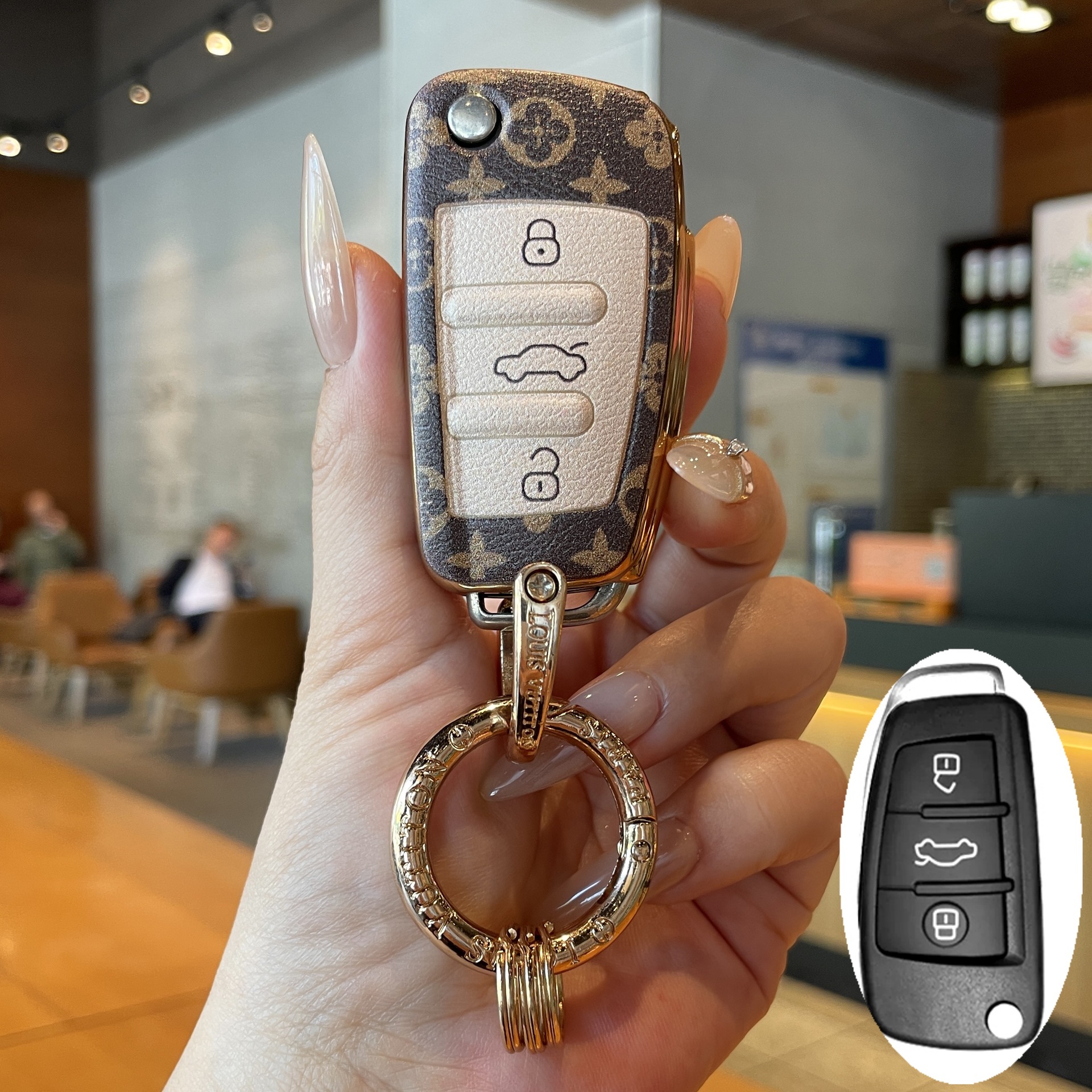 Suitable for Audi A6L Key Cover, A3 Dynamic Type, A7L High-End Model, Q6 Black Warrior Key Fob, A8/Q7/Q8/Q4 Full Cover