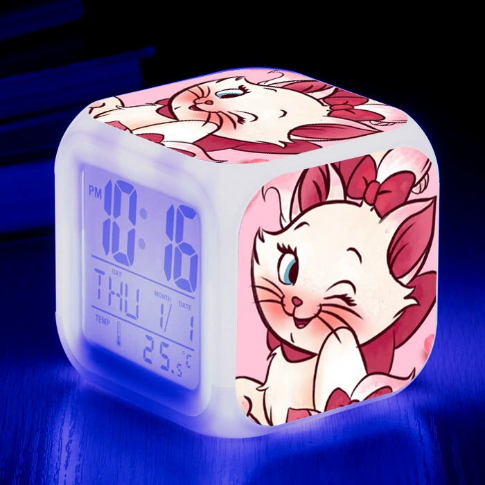 Поставка товаров для внешней торговли Красочный цвет четырехугольный колокол Mary Cat LED бесшумный большой экран цифровой креативный маленький сигнал тревоги