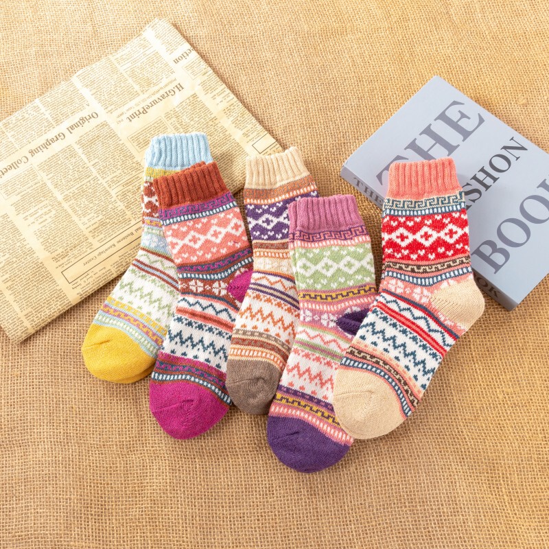 Autumn and winter New thick warm ladies rabbit wool socks literary ethnic cashmere socks women manufacturers wholesale Autumn and winter New thick warm ladies rabbit wool socks literary ethnic cashmere socks women manufacturers wholesale
