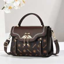 �¿�ӡ��ƴ�ӳ��r�����羳���μ�ٴ�W�tб������С����Ů��