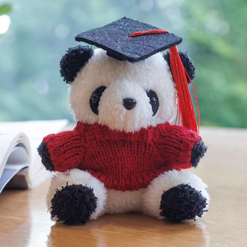 Cute panda gigante muñeca colgante logotipo impreso regalo de graduación sombrero médico panda muñeca evento regalo de promoción