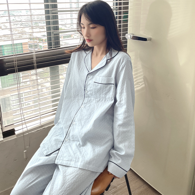 파란색(사용자 정의 가능)