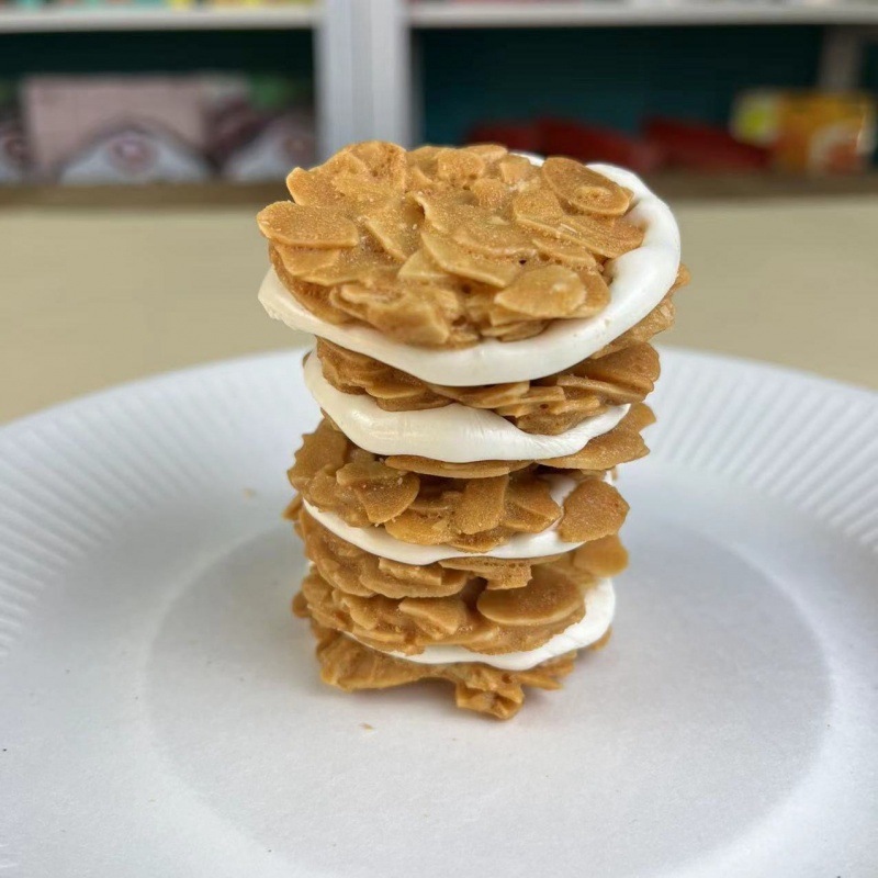 杏仁牛軋餅烘焙瓦片軟心脆廈門特産追劇小零食牛軋餅幹