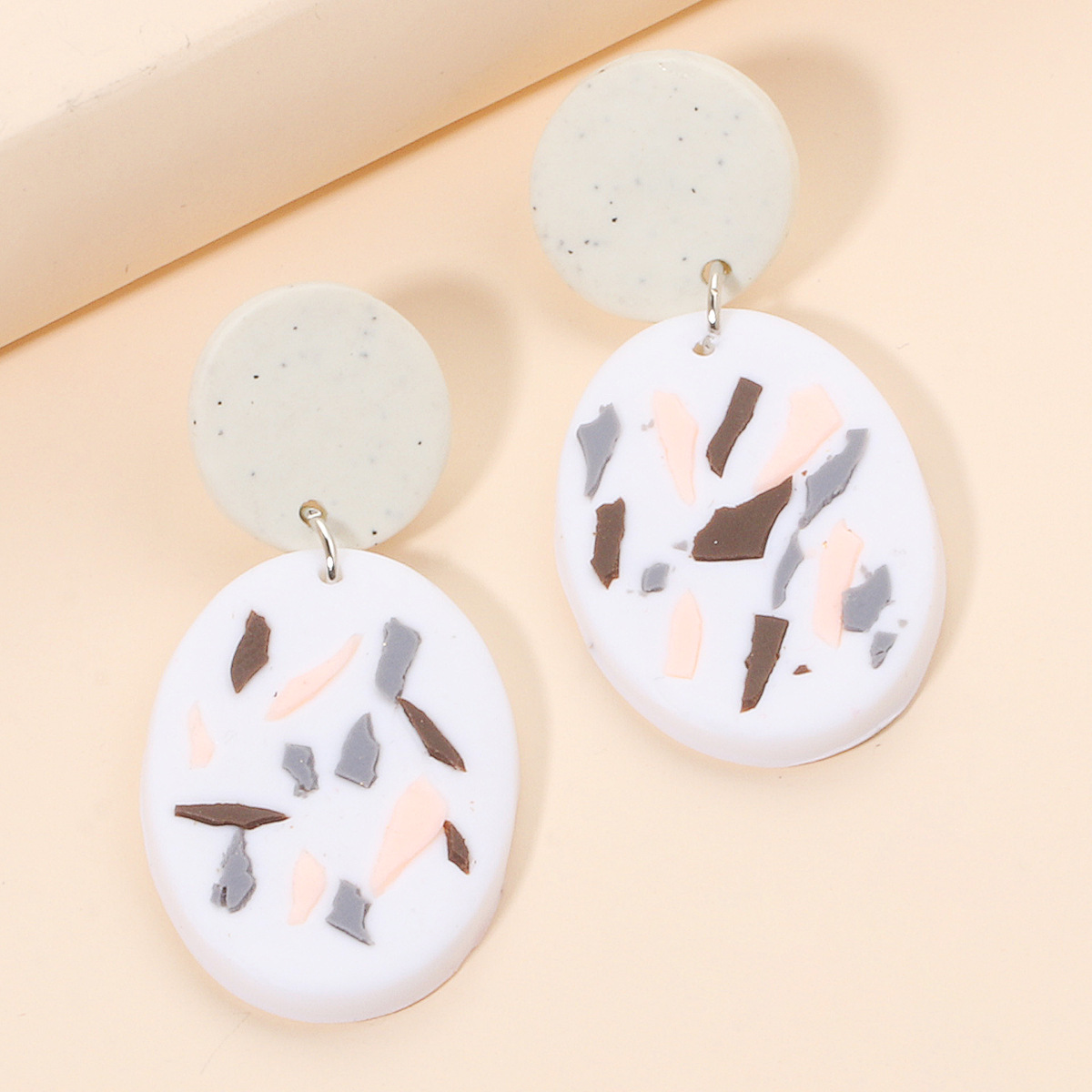 Fashion Acrylic Geometric Round Earrings Wholesale display picture 8