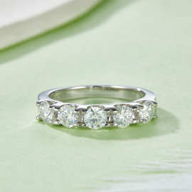 圆形排戒S925银镀18K白金莫桑钻厘石女戒4.0mm/1.5ct