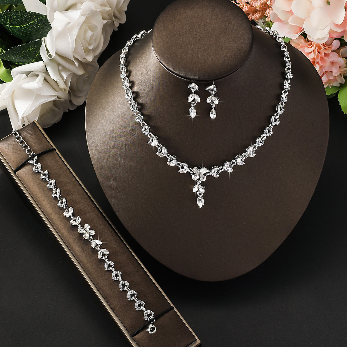 80848501 Silver