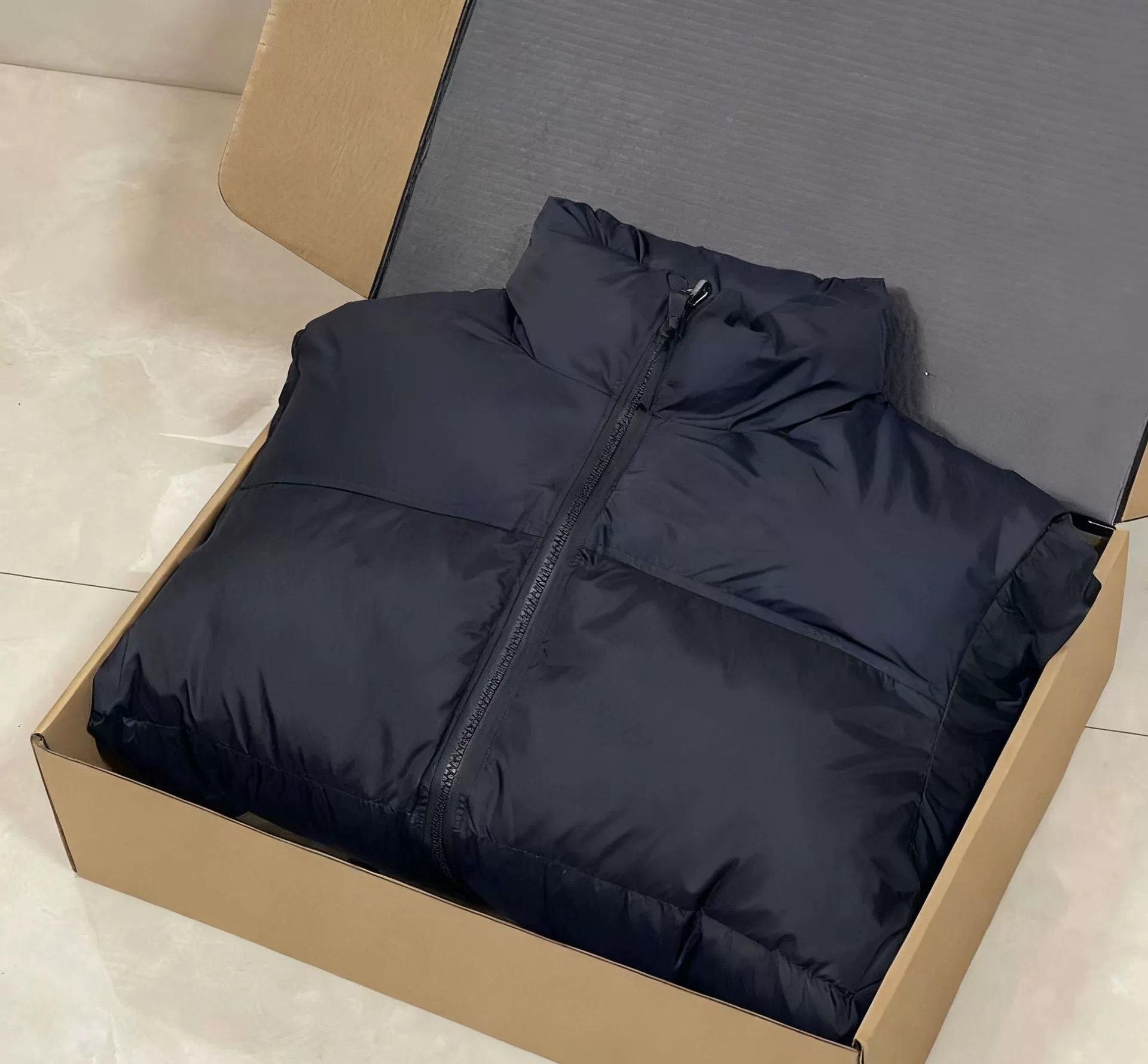 Fashionable windproof velvet keep warm down jacket for beloved, duck down