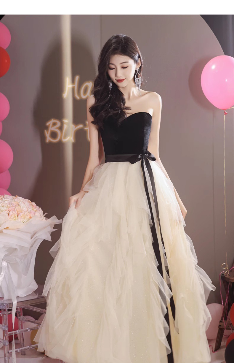 Váy dạ hội maxi thắt eo cổ chữ U không tay chất liệu nhung đen — Nhung đen chi tiết 9