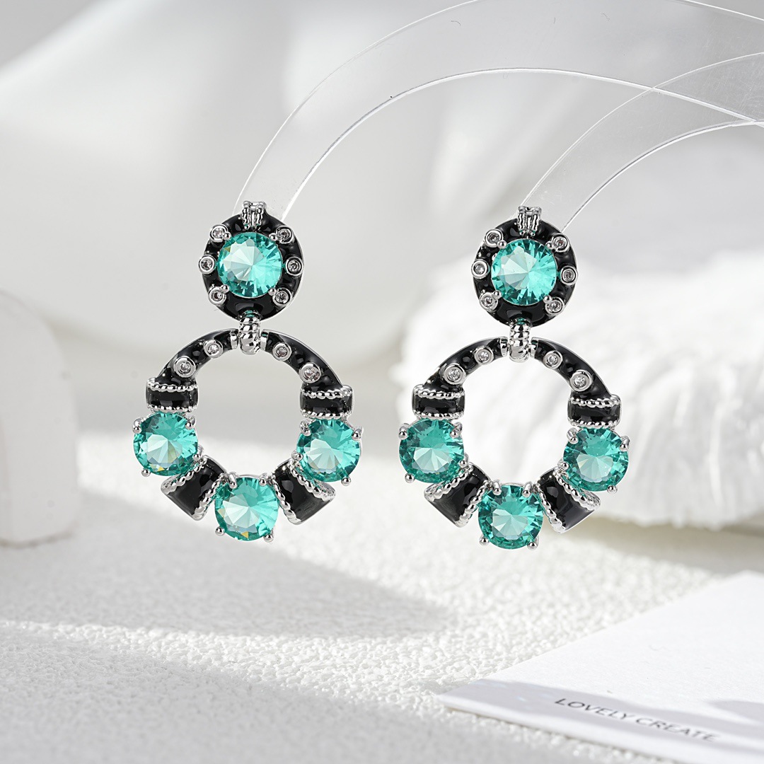 fashionable trend painted colorful enamel